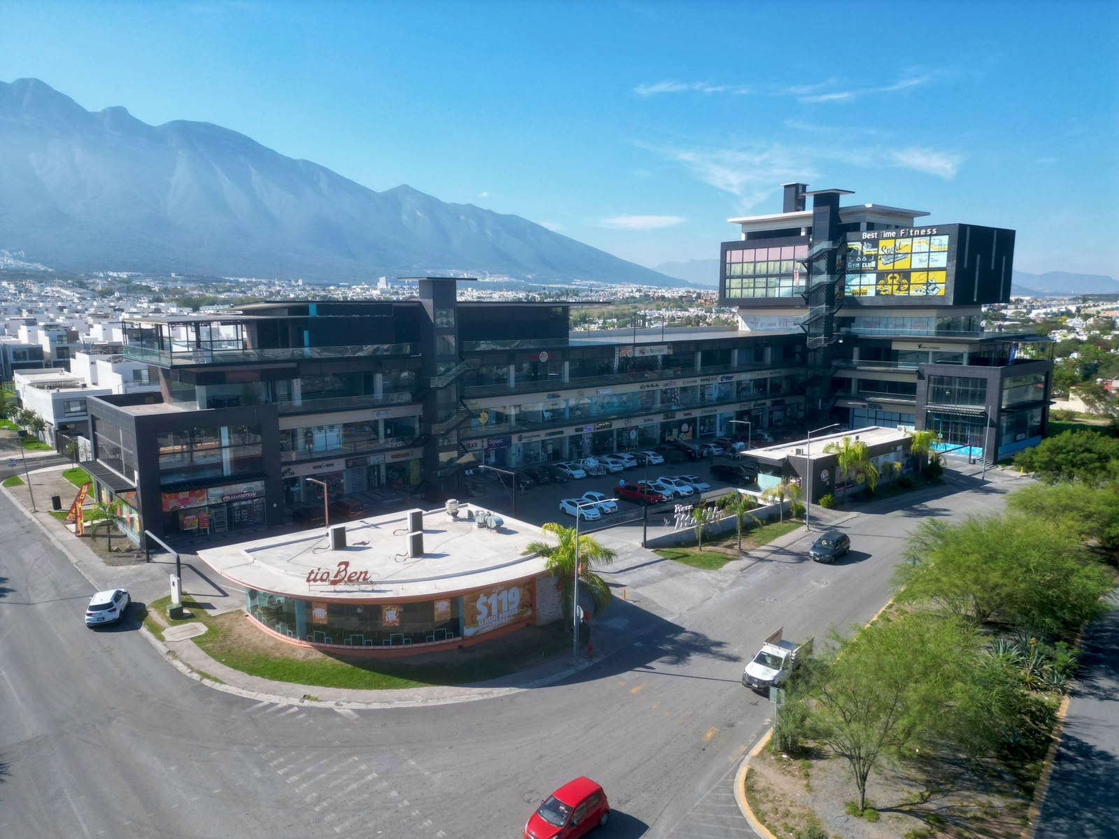 Local comercial con terraza - fotografía real 3